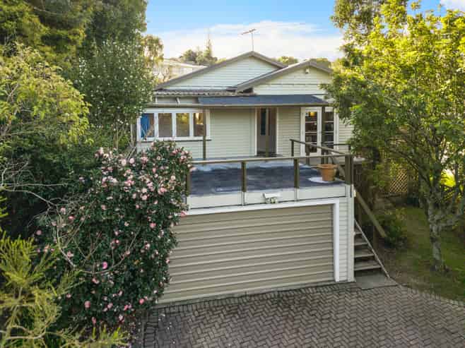 18 Dundale Avenue, Blockhouse Bay