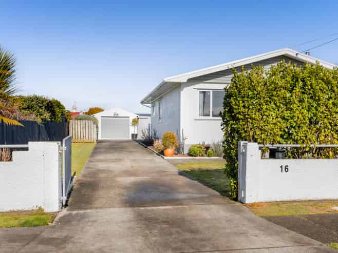 16 Karaka Street, Hawera