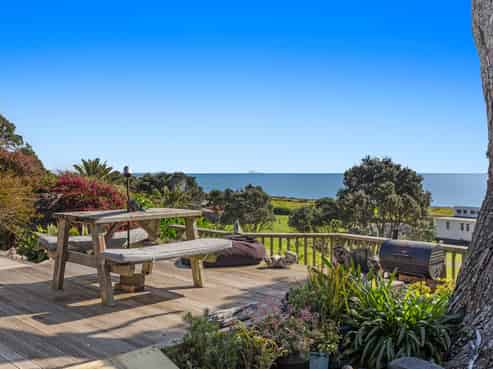 2784 State Highway 35, Hawai