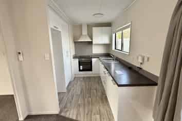 2/18 Waiari Road, Conifer Grove