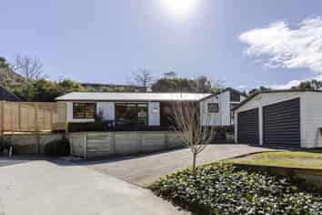 7C Waterloo Place, Westown