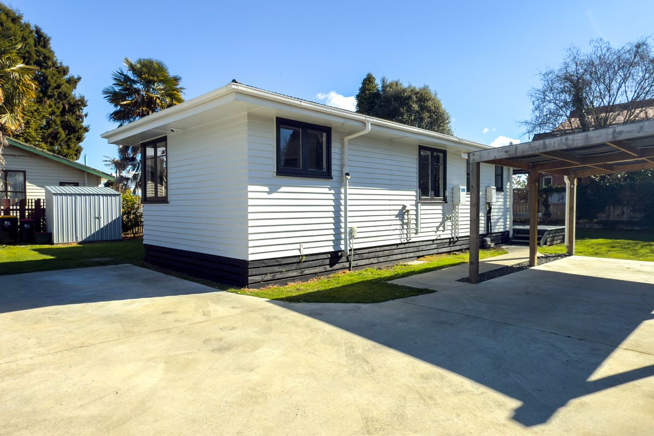 Renovated, Relaxed and Ready for You - Vista 2
