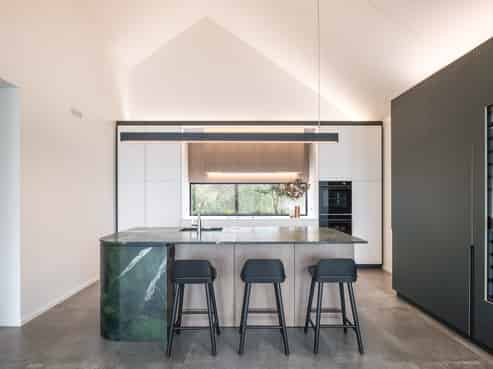 107 Main Road, Governors Bay