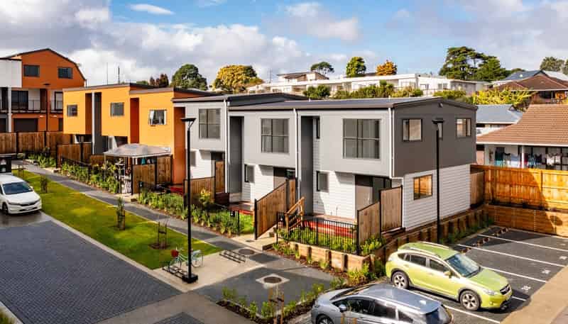 37 Raupeti Lane , Henderson