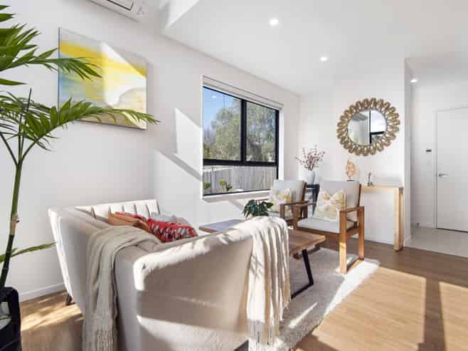 61B Knights Road, Rothesay Bay