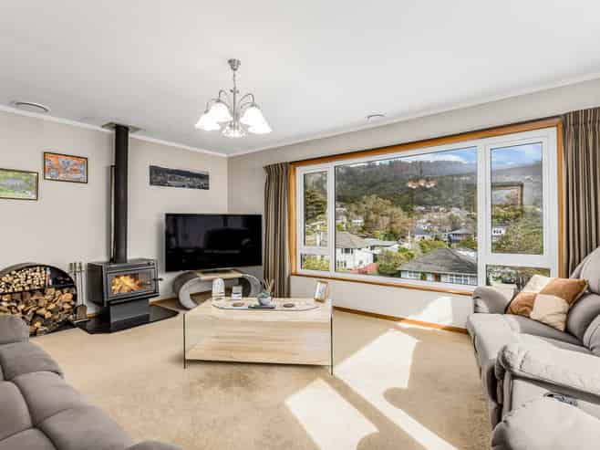 25A Field Street, Silverstream