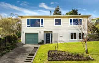 25A Field Street, Silverstream