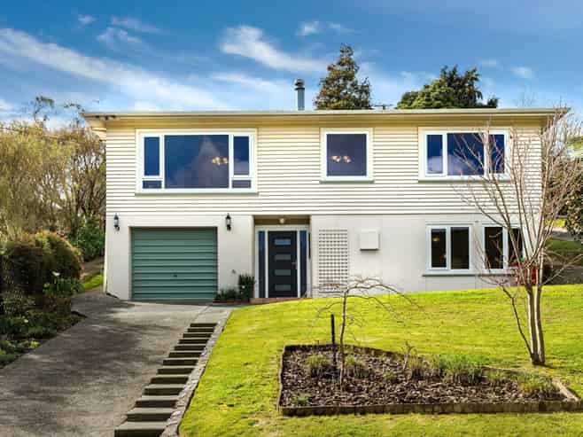 25A Field Street, Silverstream