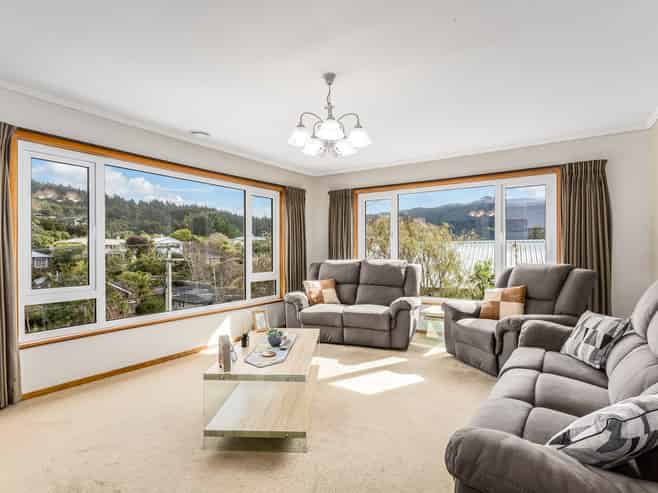 25A Field Street, Silverstream