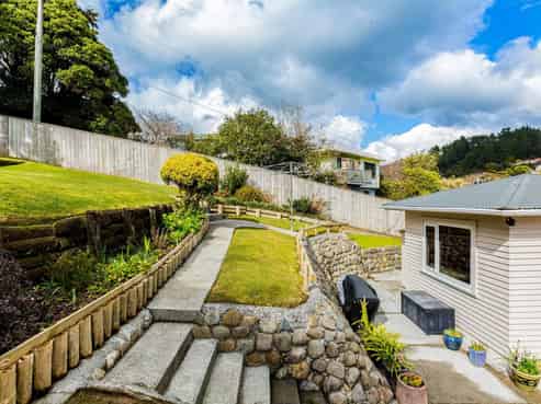 25A Field Street, Silverstream