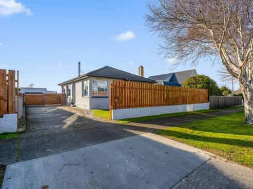 15 Lorn Street, Glengarry