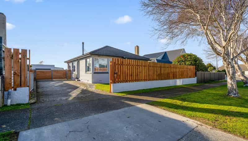 15 Lorn Street, Glengarry