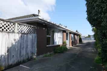 28 Kapiti Rd, Paraparaumu