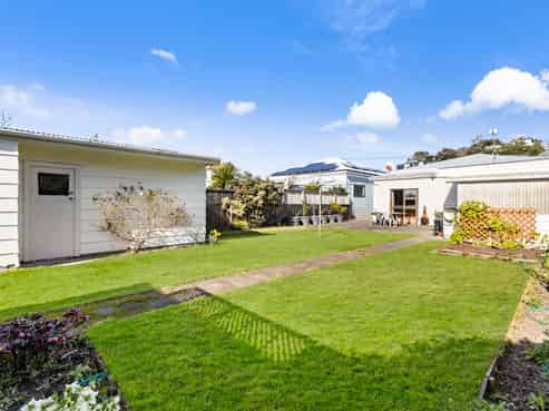 10 Moselle Street, Island Bay