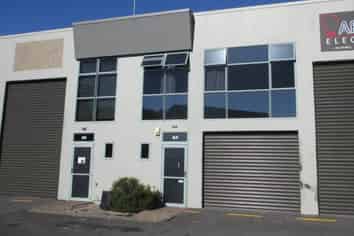 ALBANY TRADESMAN UNIT - 120M²
