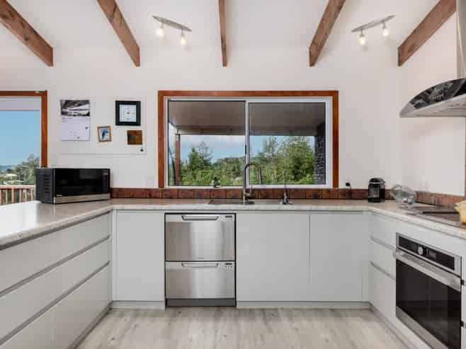 92 School Road, Paihia