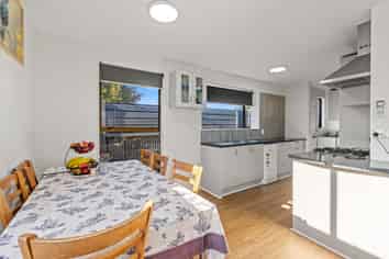 2/33 Tower Street, Hornby