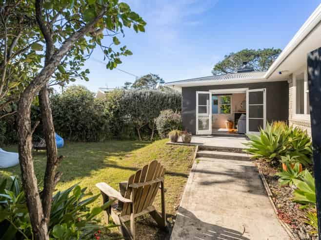 11 Beaufort Avenue, Brookfield