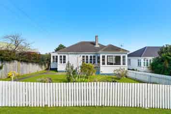 2 Triton Avenue, Mount Albert