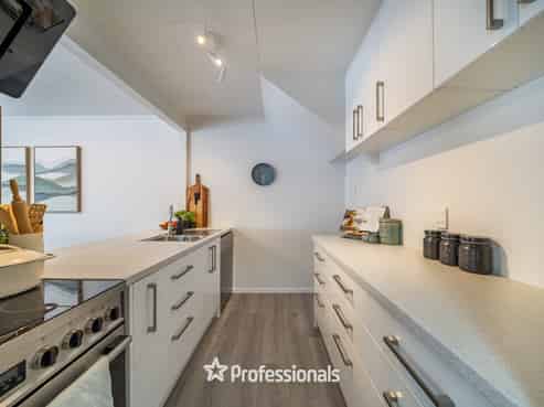 8b Wai-iti Crescent, Woburn