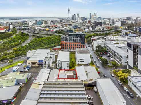 First time on market in 40 years, city standalone