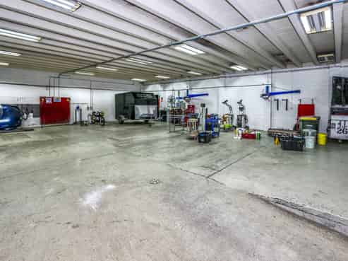 First time on market in 40 years, city standalone