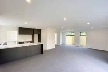 2/15 Rawhiti Av, New Brighton