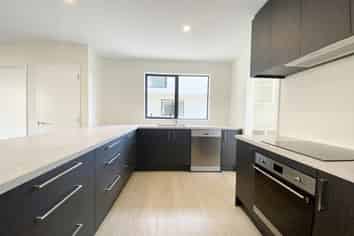 2/15 Rawhiti Av, New Brighton