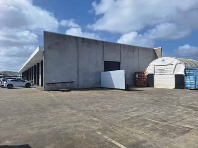 For Lease - Warehouse + small yard - Helensville