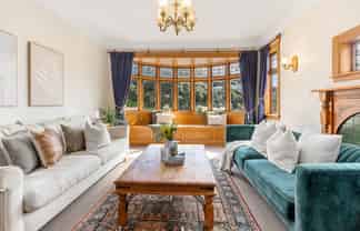 11 Hungerford Road, Lyall Bay