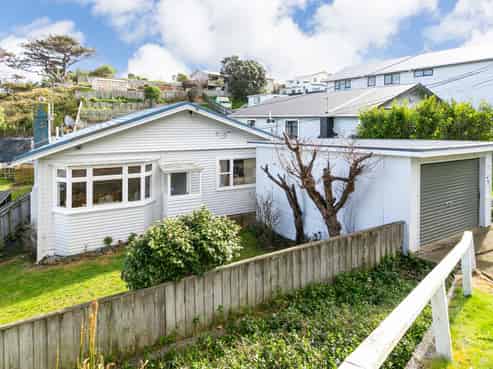 92 Wexford Road, Miramar
