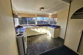 433 Main Road, Kaiata