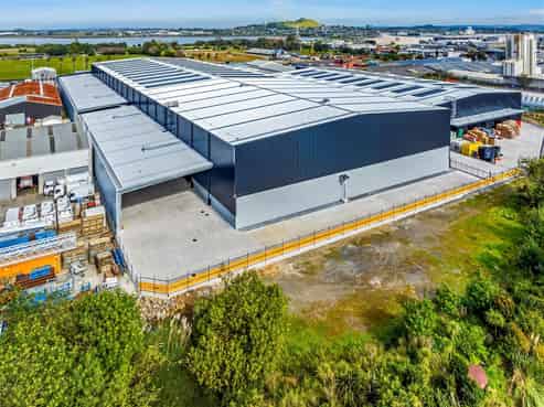 CBRE | 11,476sqm 6 Green Star Warehouse