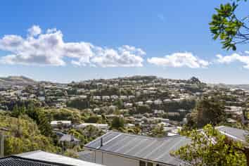 11 Lomond Street, Newlands