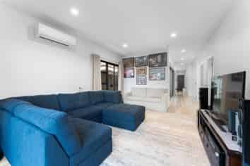 7 Tapuwae Way, Mangere Bridge