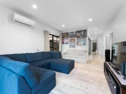 7 Tapuwae Way, Mangere Bridge