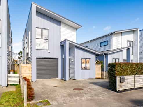 7 Tapuwae Way, Mangere Bridge
