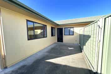 28b Guppy Road, Greenmeadows