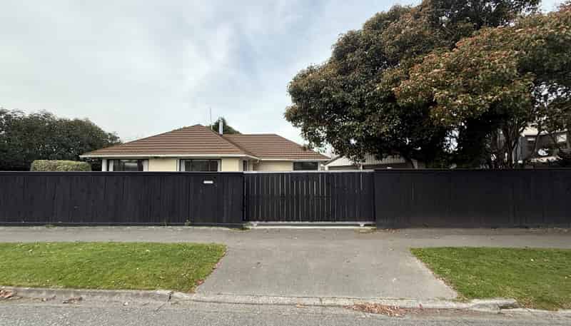 1/290 Withells Road, Avonhead