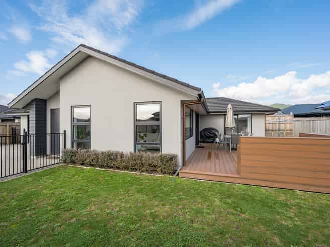 29 Lampton Street, Richmond