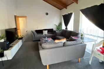 18B Grantham Road, Papatoetoe