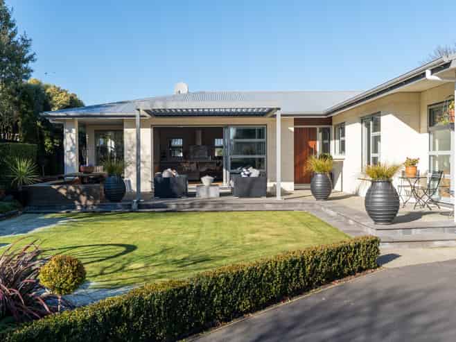9A Windsor Place, Mosgiel