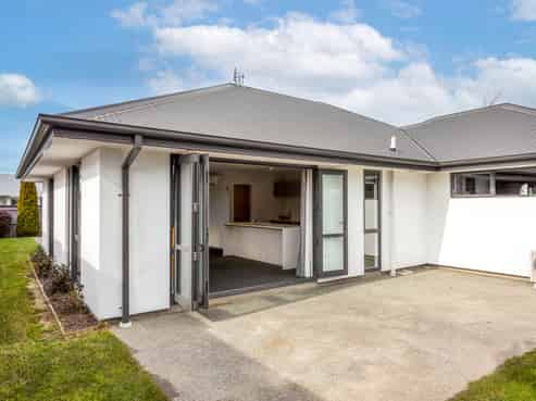 10 Temple Avenue, Lincoln