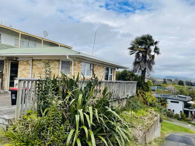 1/57b Joll Road , Havelock North