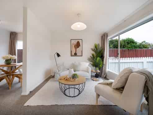 8A Alister Way, Churton Park
