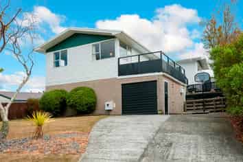 18 Robson Street, Stokes Valley