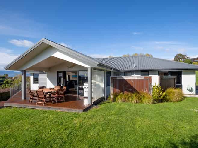 131 Ridgeview Road, Redwood Valley