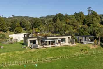 1039E Work Road, Whakamarama