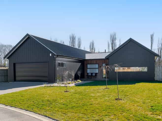 42 Orchard Road, Greytown