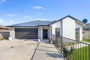 6 Simon Street, Tawhero